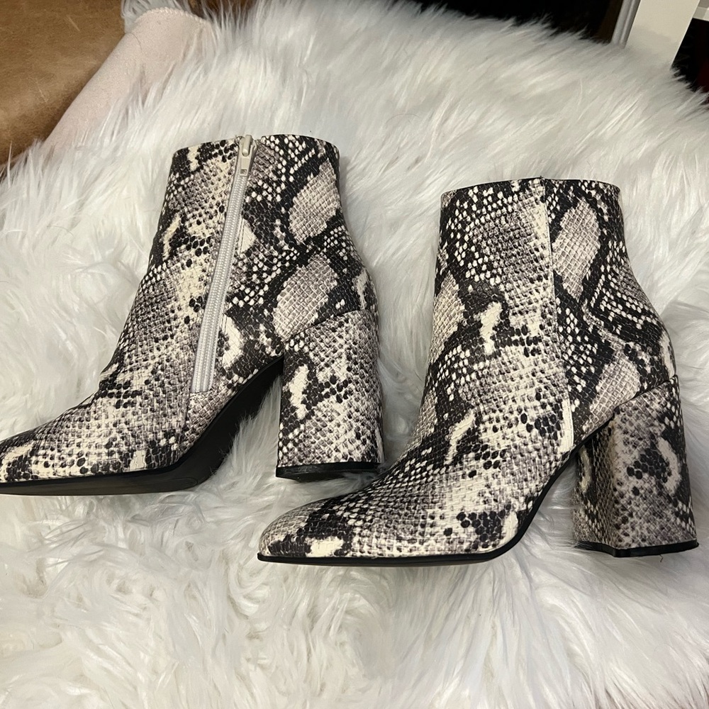 Steve Madden Therese Fashion Bootie